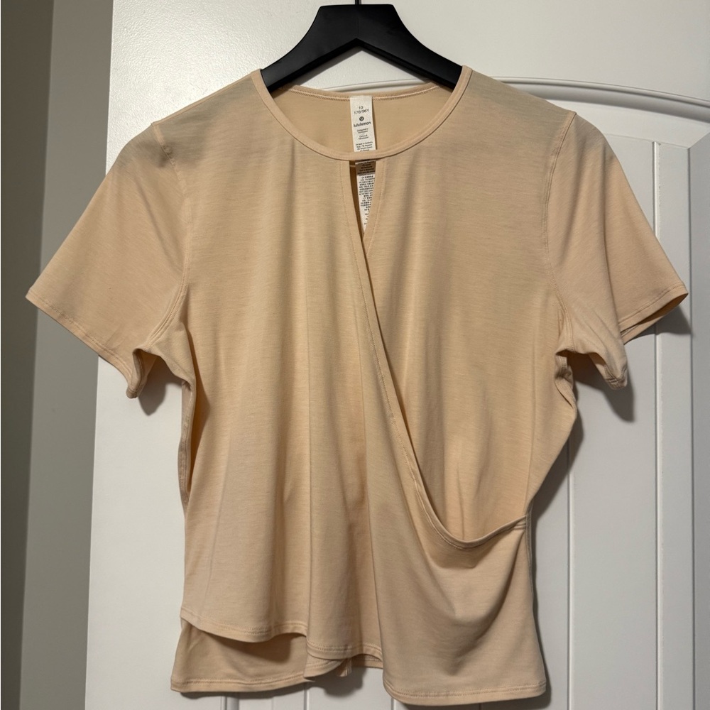 Lululemon Athletica Round Trip Cream Short Sleeve Top
